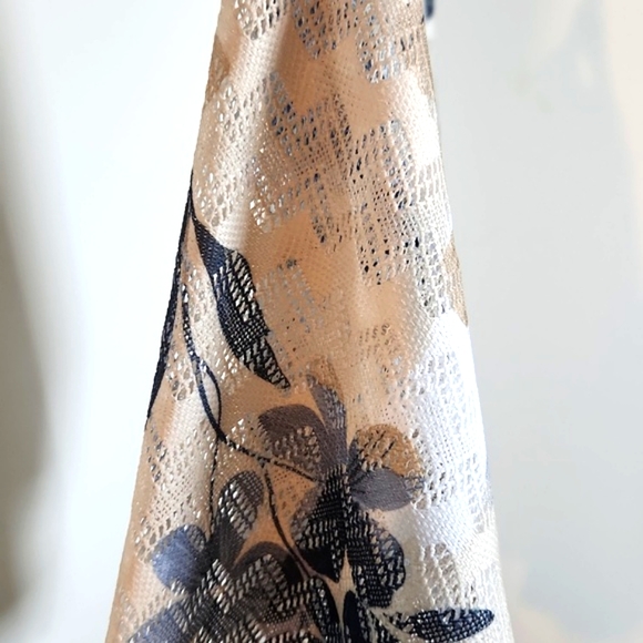 Alfred Dunner Petite 3/4 sleeve Blue and Floral Blouse Size-PS New witho… - Picture 6 of 8